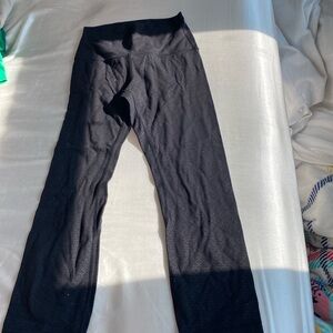 Black lululemon leggings